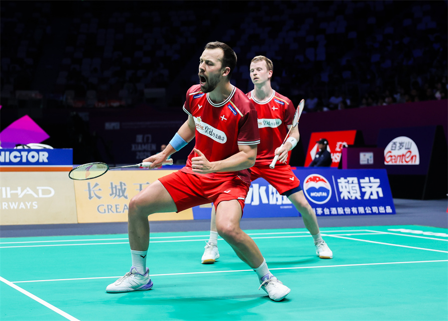 篮球世界中 篮球世界中